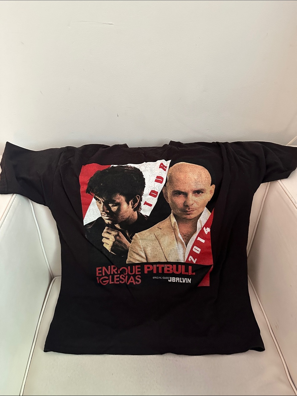 Enrique Iglesias & Pitbull & J Balvin tour merch